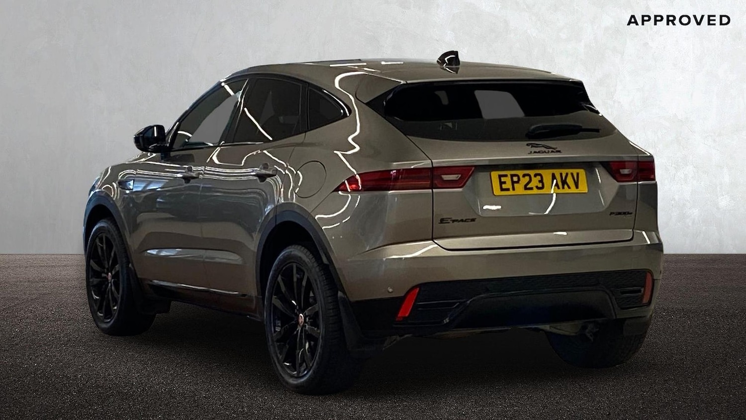 Used Jaguar E-Pace 2023 for sale - 78193824: Photo 2