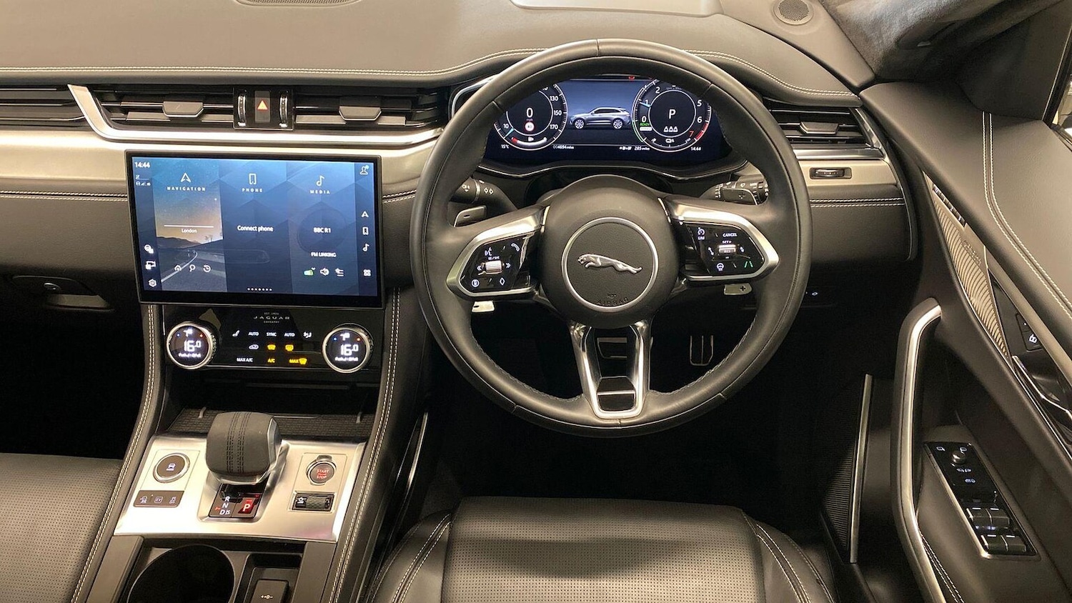 Used Jaguar F-Pace 2024 for sale - 78194127: Photo 15