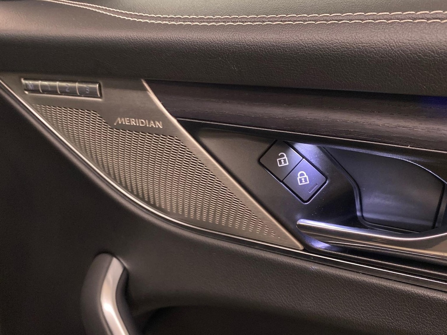 Used Jaguar F-Pace 2021 for sale - 76651230: Photo 21