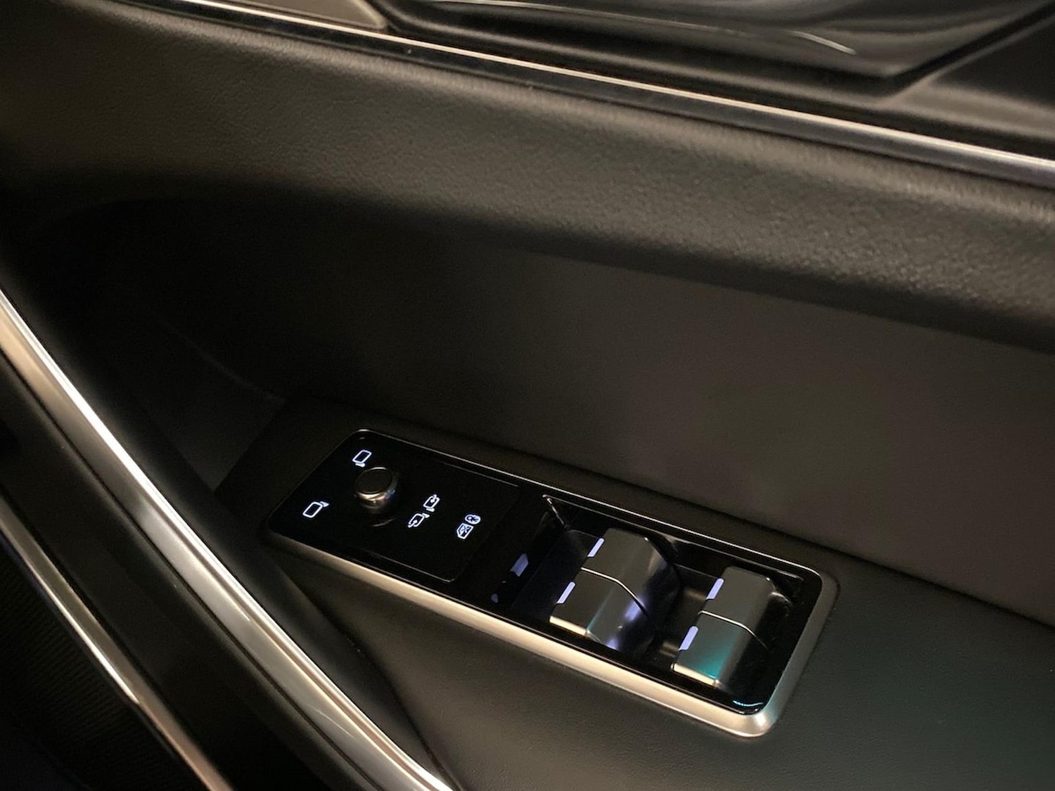 Used Jaguar F-Pace 2021 for sale - 76651230: Photo 24