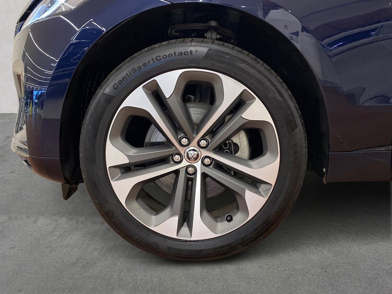 Used Jaguar F-Pace 2023 for sale - 77845294: Photo 8