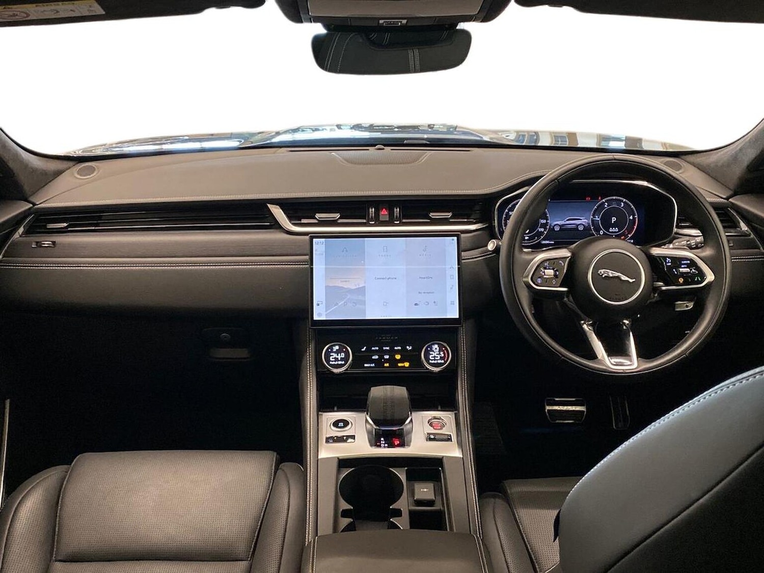 Used Jaguar F-Pace 2024 for sale - 78039360: Photo 9