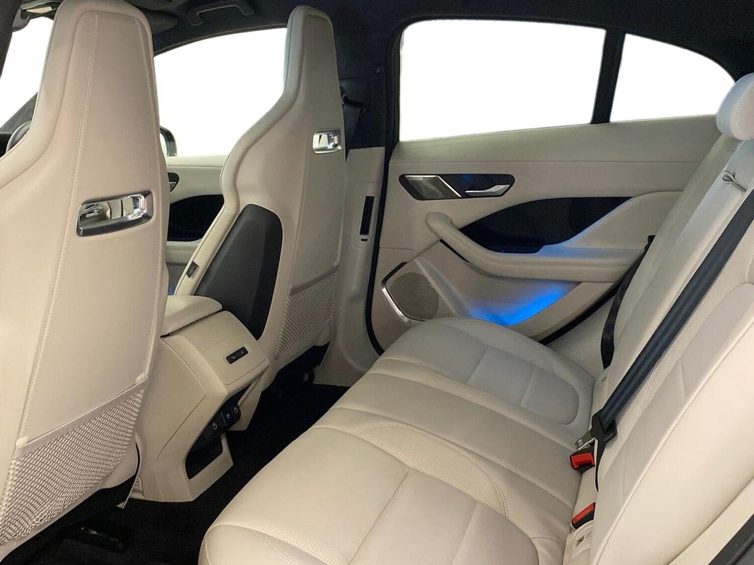 Used Jaguar I-Pace 2024 for sale - 76342964: Photo 4