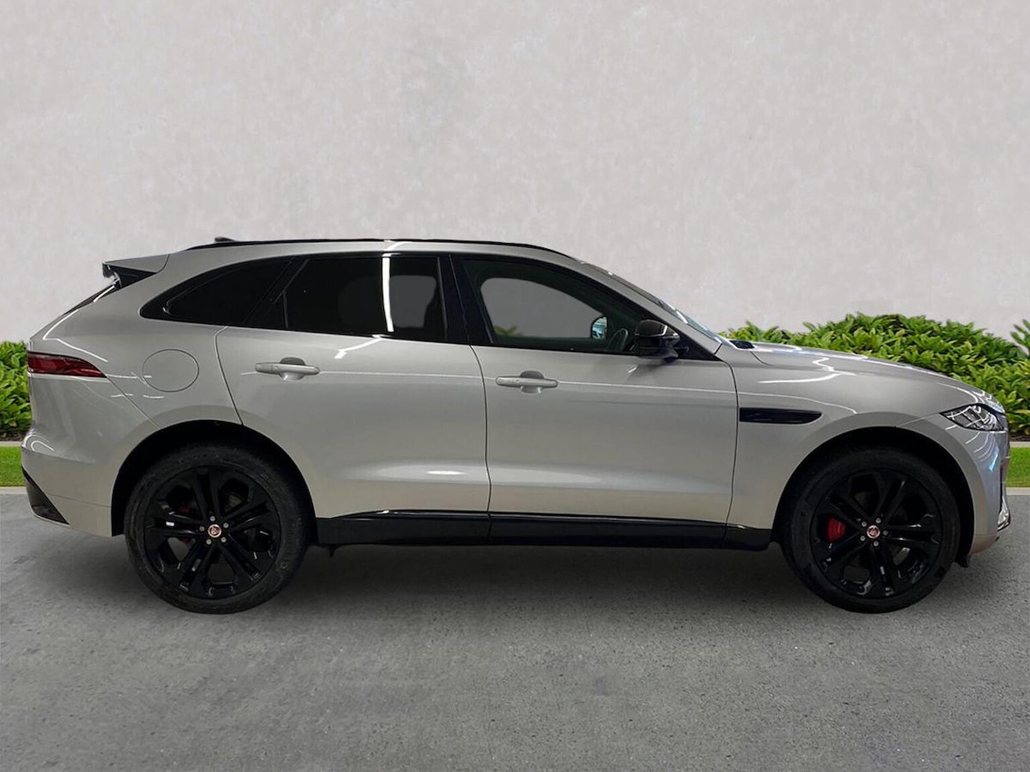Used Jaguar F-Pace 2023 for sale - 76832043: Photo 5
