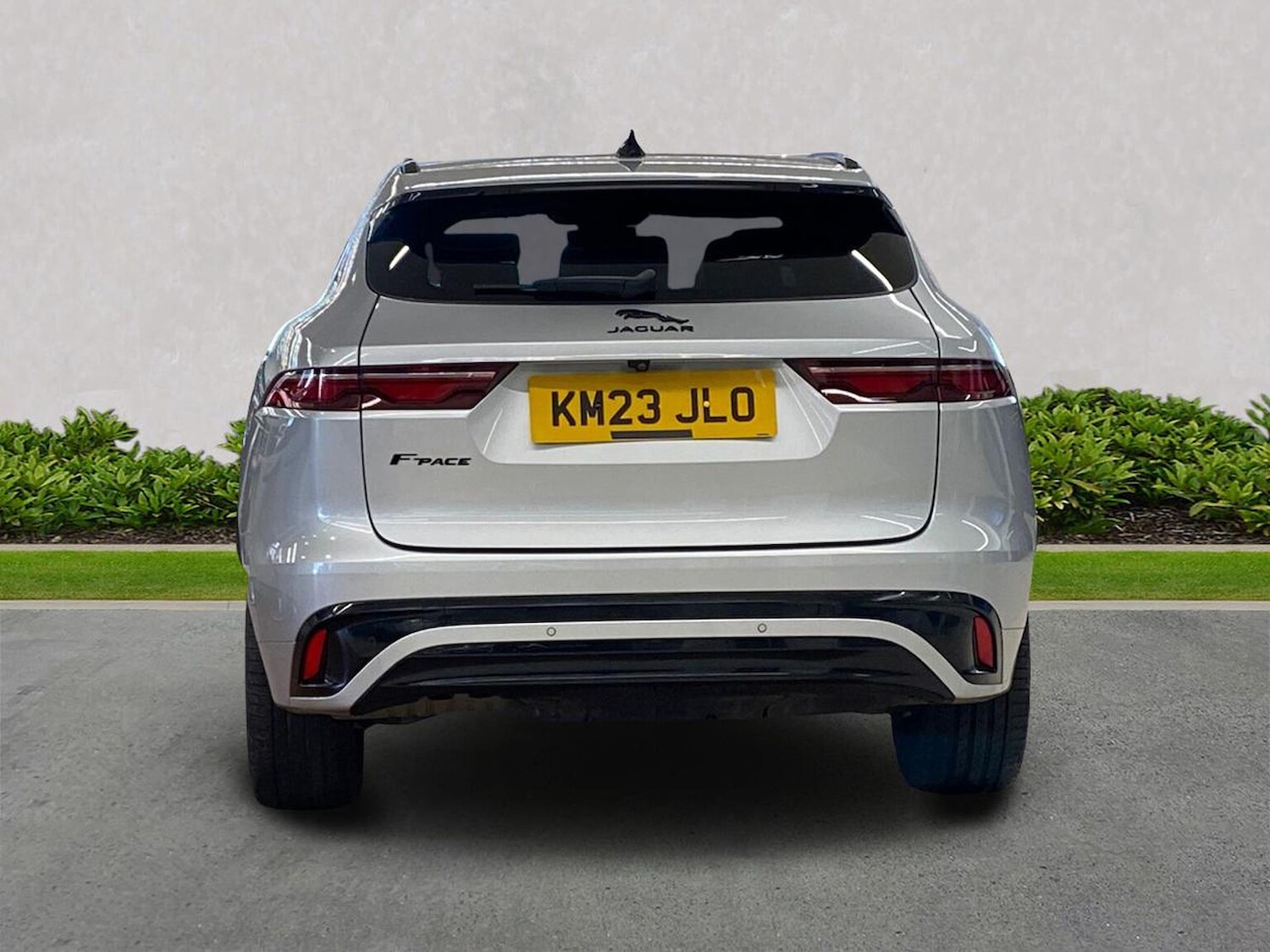 Used Jaguar F-Pace 2023 for sale - 76832043: Photo 6