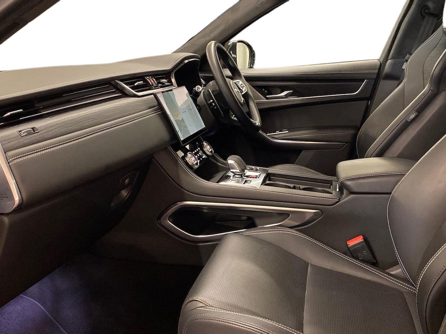 Used Jaguar F-Pace 2021 for sale - 76357882: Photo 3