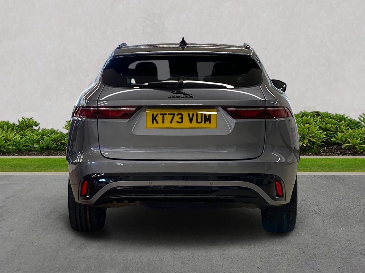 Used Jaguar F-Pace 2023 for sale - 77085477: Photo 8