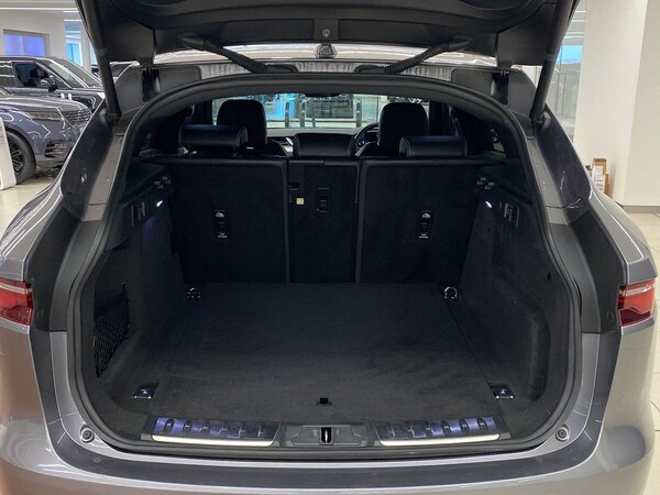 Used Jaguar F-Pace 2022 for sale - 76324624: Photo 10