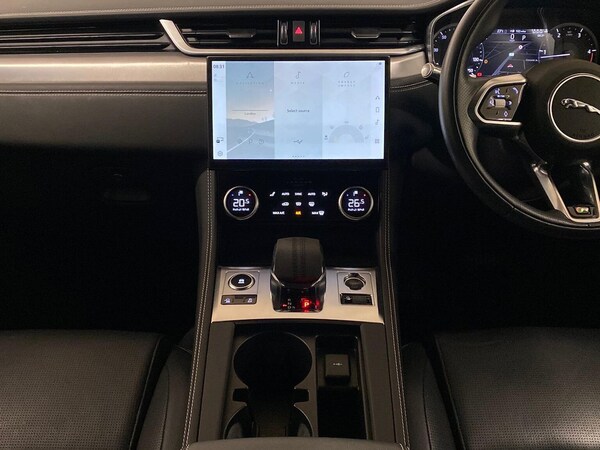 Used Jaguar F-Pace 2022 for sale - 76324624: Photo 14