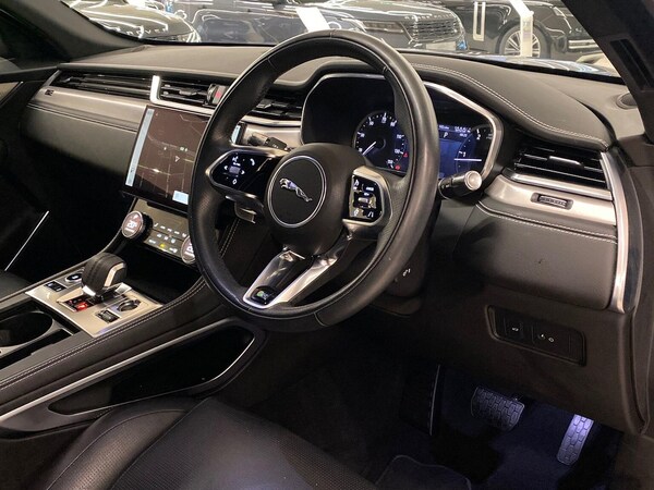 Used Jaguar F-Pace 2022 for sale - 76324624: Photo 28