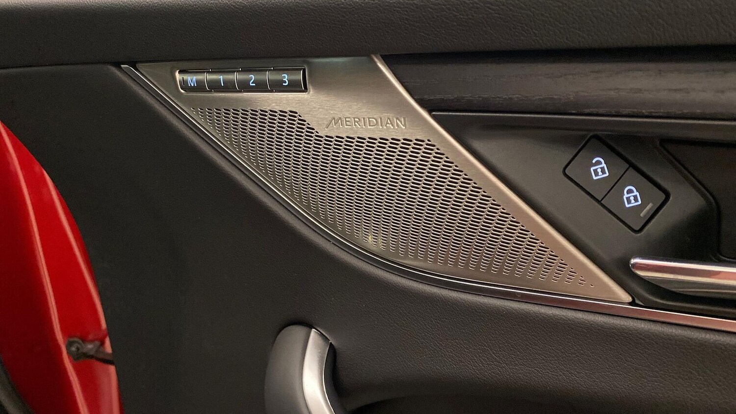 Used Jaguar F-Pace 2024 for sale - 78193991: Photo 30