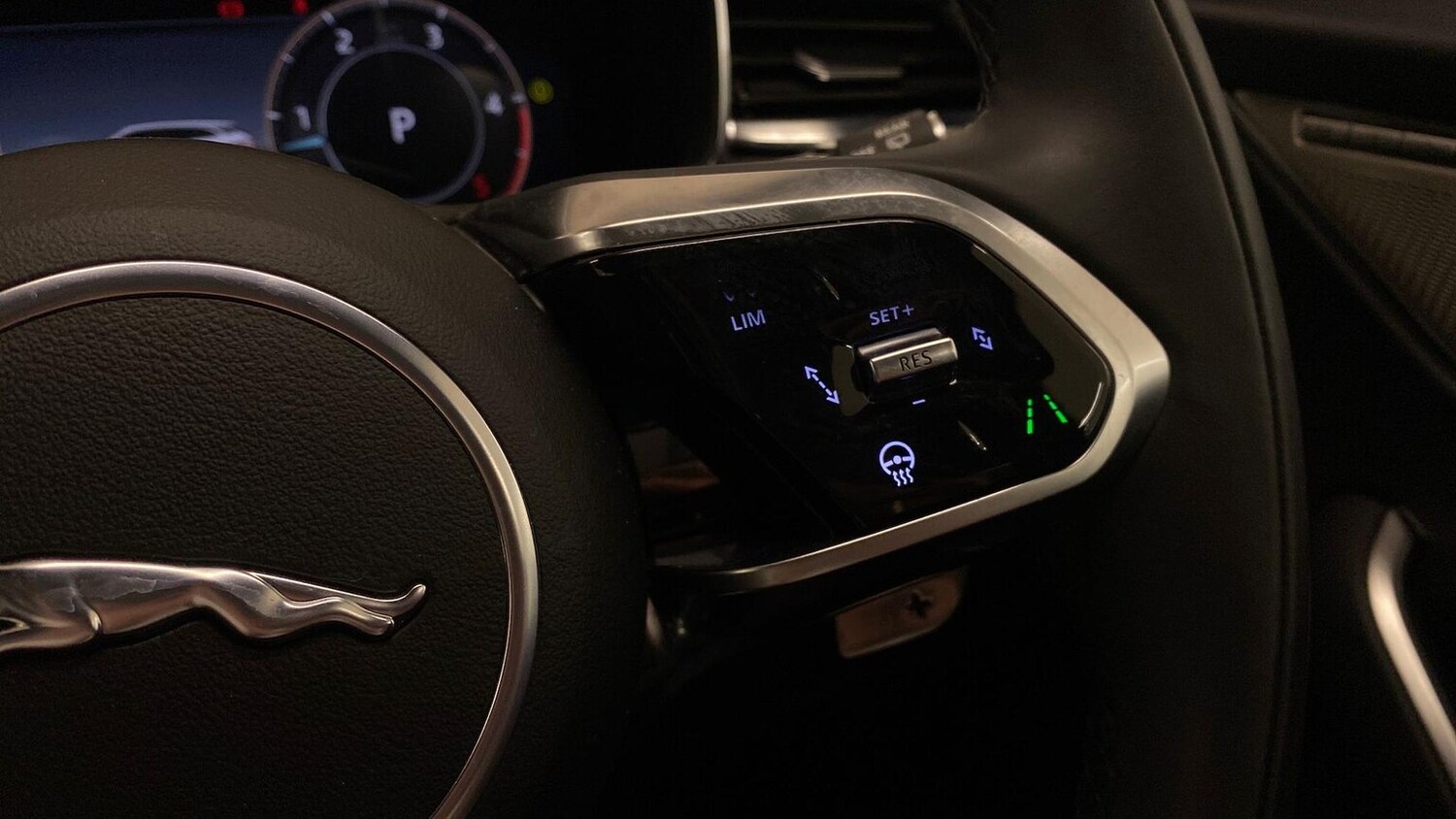 Used Jaguar F-Pace 2024 for sale - 78193991: Photo 31