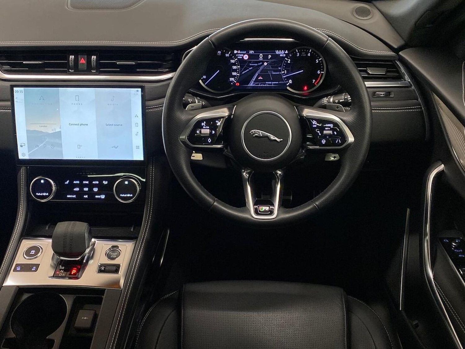 Used Jaguar F-Pace 2023 for sale - 78176496: Photo 17