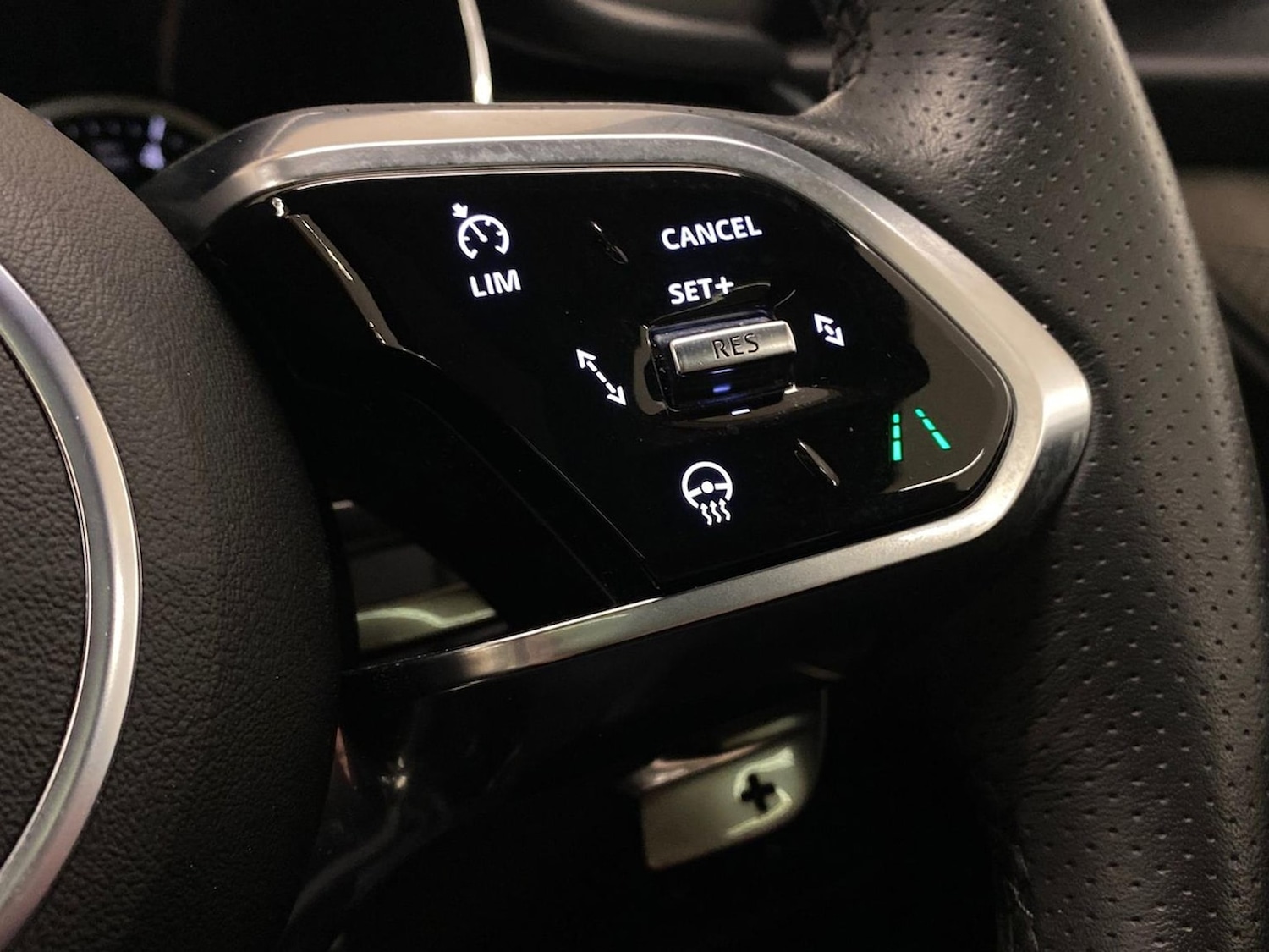 Used Jaguar F-Pace 2023 for sale - 78176496: Photo 33