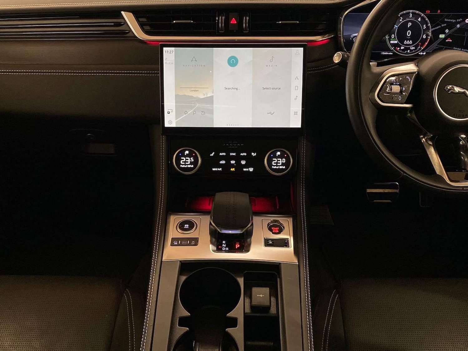 Used Jaguar F-Pace 2023 for sale - 76536651: Photo 14