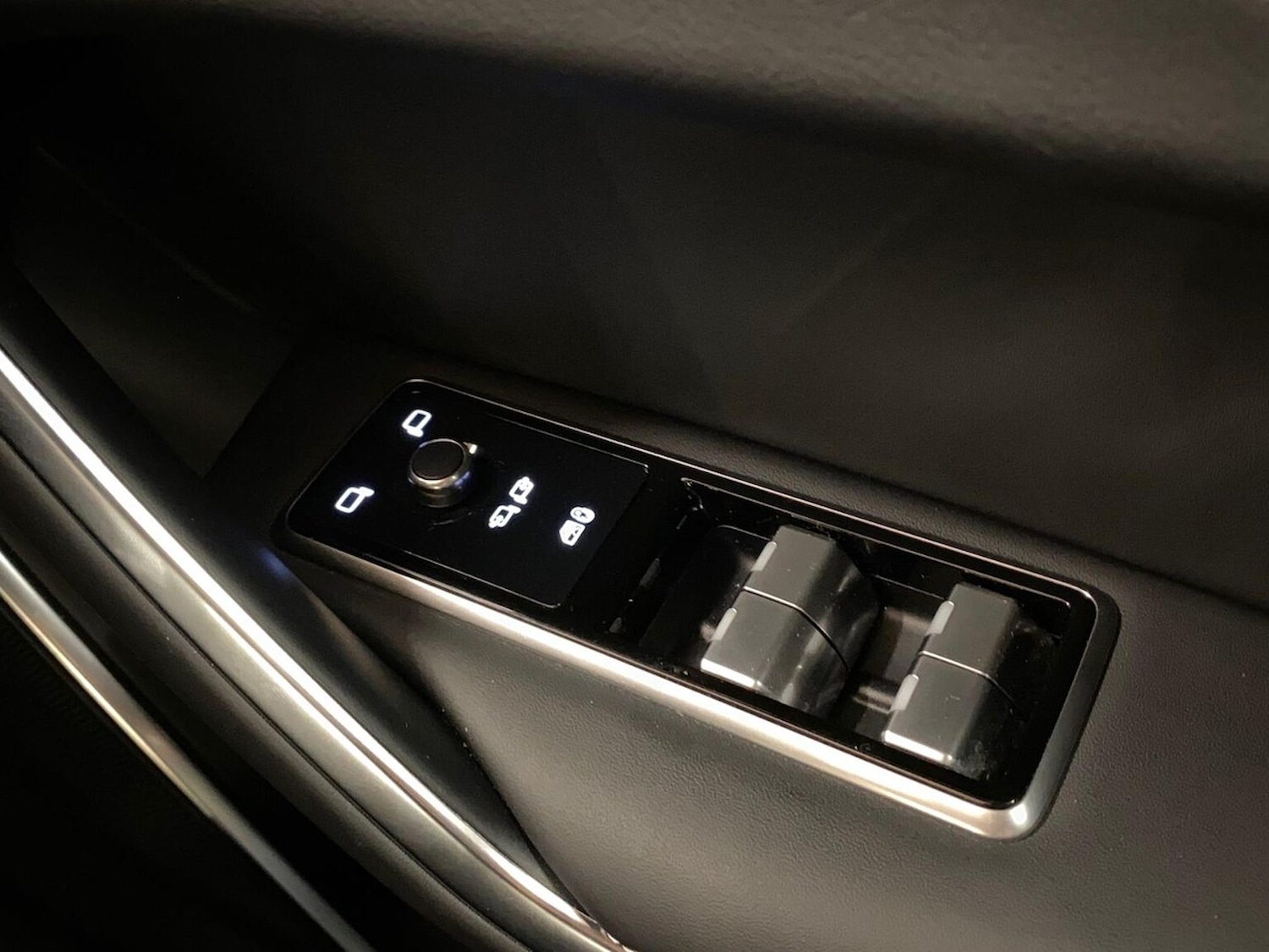 Used Jaguar F-Pace 2023 for sale - 76536651: Photo 34