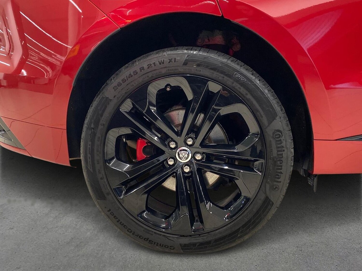 Used Jaguar F-Pace 2023 for sale - 76536651: Photo 8