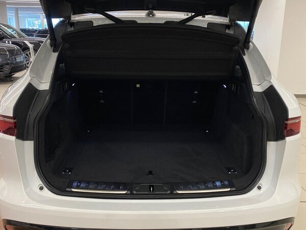 Used Jaguar F-Pace 2023 for sale - 76324626: Photo 10