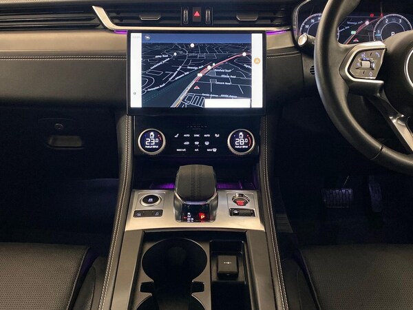 Used Jaguar F-Pace 2023 for sale - 76324626: Photo 14