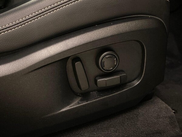 Used Jaguar F-Pace 2023 for sale - 76324626: Photo 27