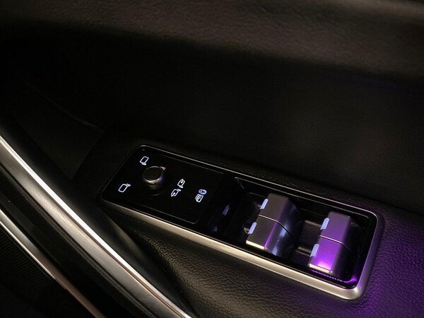 Used Jaguar F-Pace 2023 for sale - 76324626: Photo 29