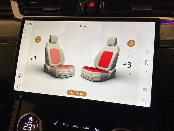 Used Jaguar F-Pace 2023 for sale - 76324626: Photo 32