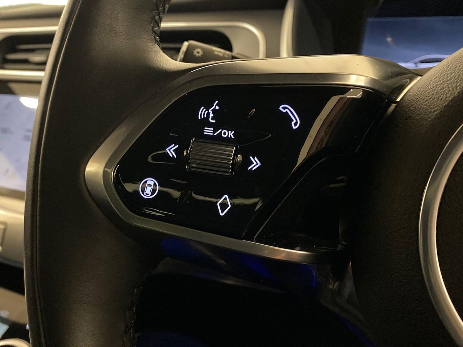 Used Jaguar I-Pace 2025 for sale - 76591440: Photo 30