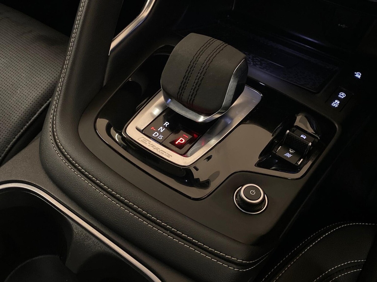 Used Jaguar E-Pace 2022 for sale - 76357885: Photo 13