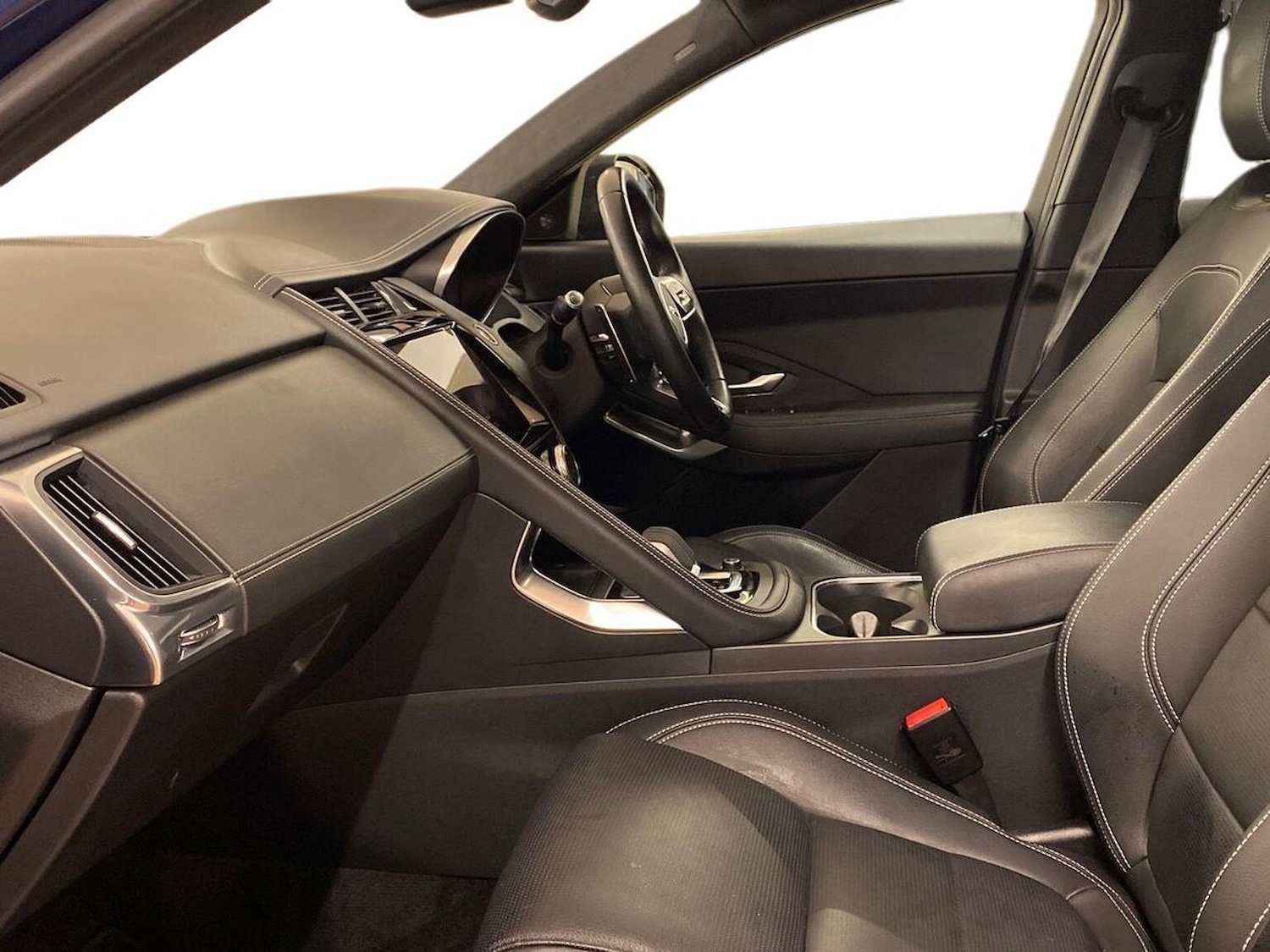 Used Jaguar E-Pace 2022 for sale - 76357885: Photo 3