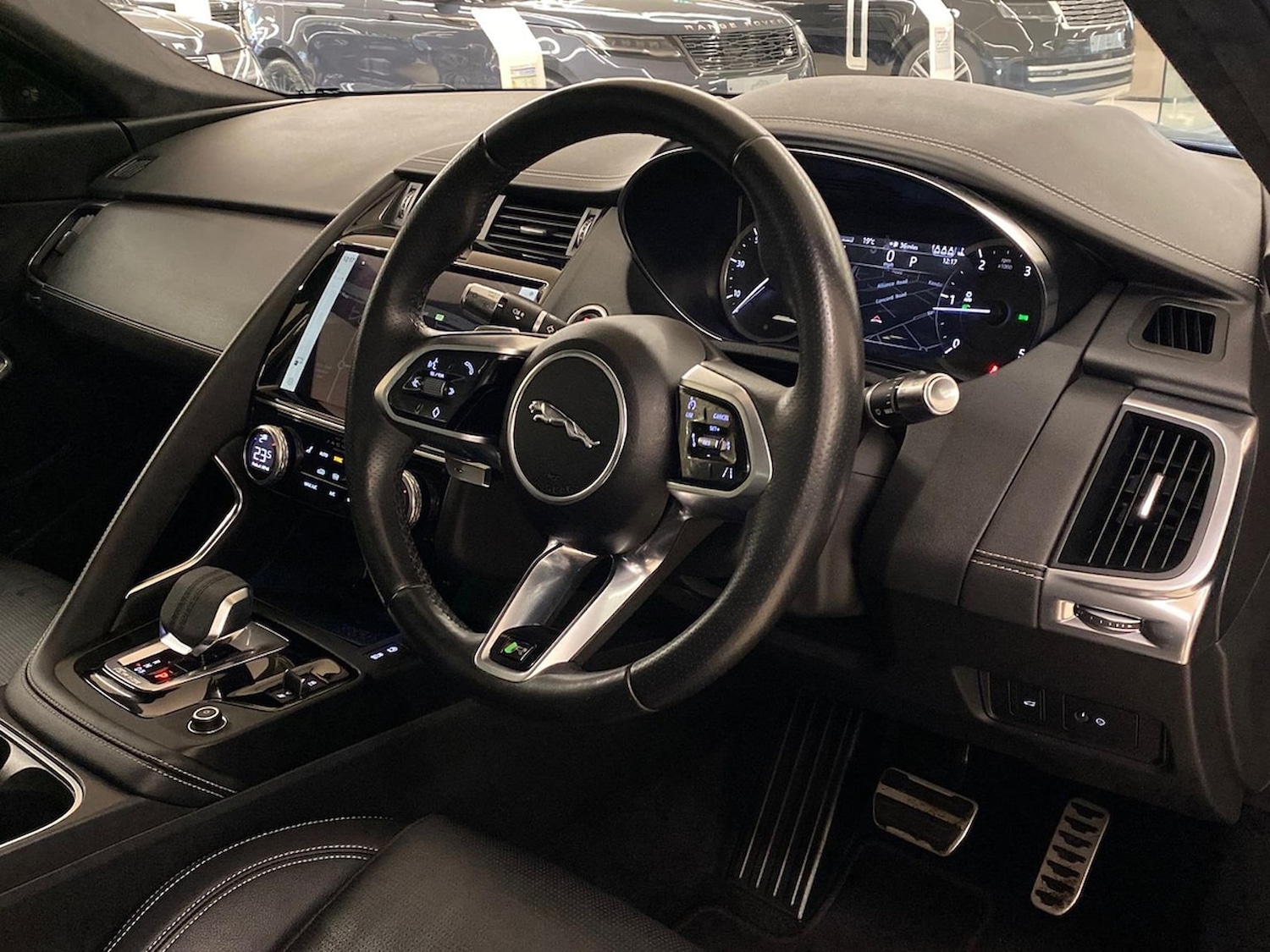 Used Jaguar E-Pace 2022 for sale - 76357885: Photo 33