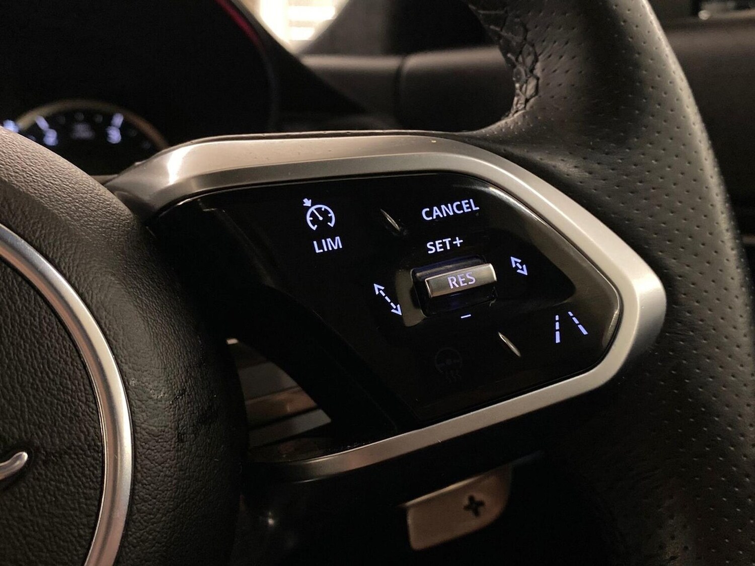 Used Jaguar E-Pace 2022 for sale - 76357885: Photo 38