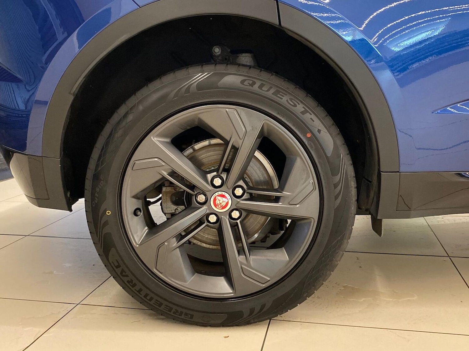 Used Jaguar E-Pace 2022 for sale - 76357885: Photo 8