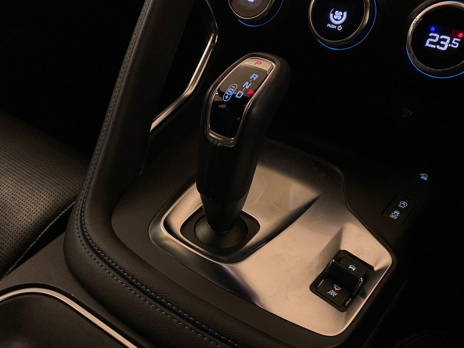 Used Jaguar E-Pace 2018 for sale - 76735524: Photo 13