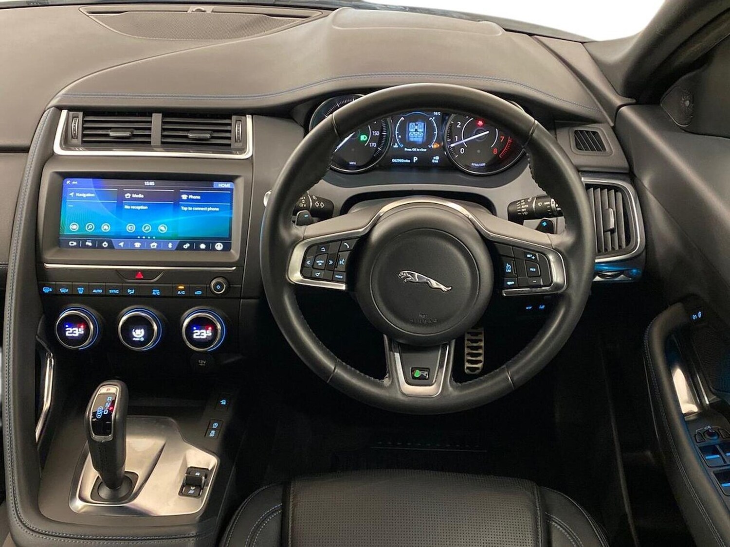 Used Jaguar E-Pace 2018 for sale - 76735524: Photo 15