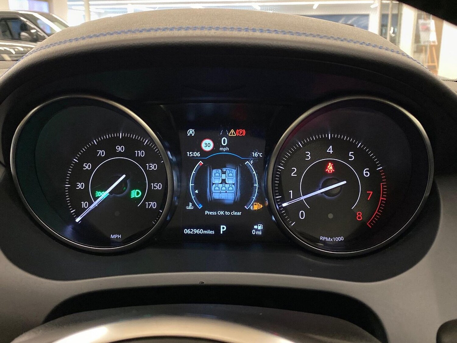 Used Jaguar E-Pace 2018 for sale - 76735524: Photo 16