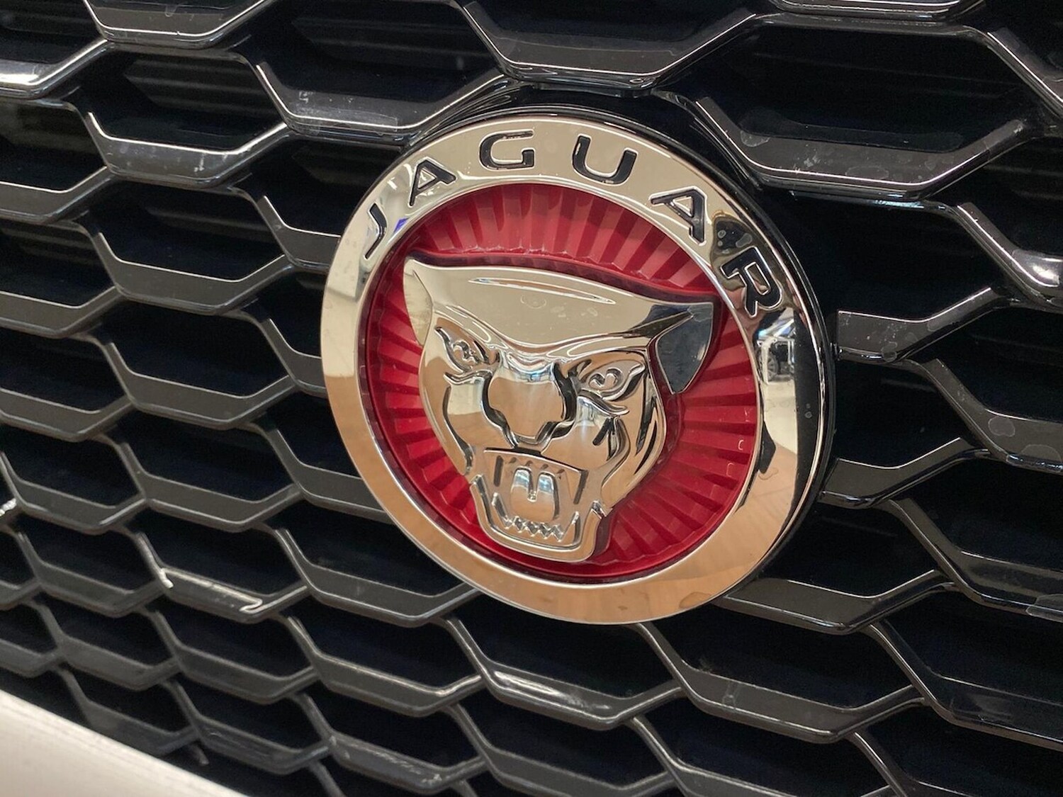 Used Jaguar E-Pace 2018 for sale - 76735524: Photo 25