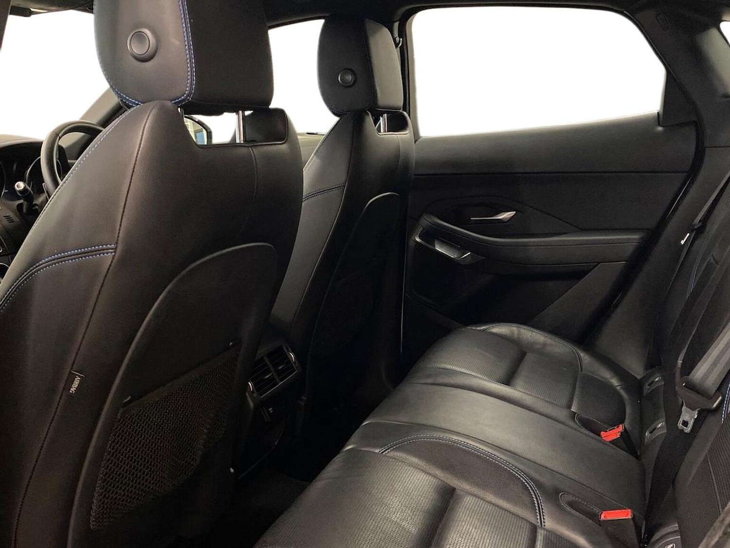 Used Jaguar E-Pace 2018 for sale - 76735524: Photo 4