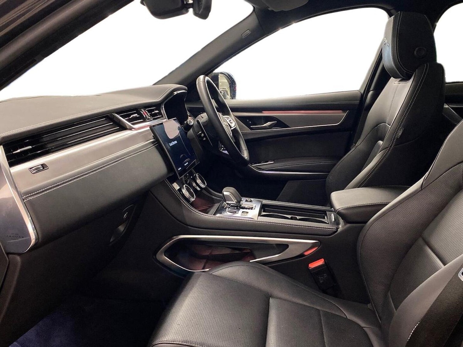 Used Jaguar F-Pace 2023 for sale - 76164947: Photo 3