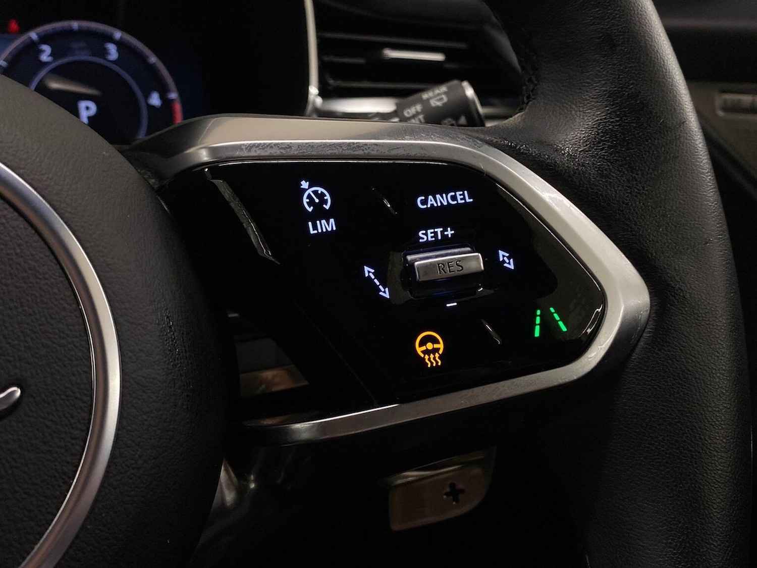 Used Jaguar F-Pace 2023 for sale - 76164947: Photo 33