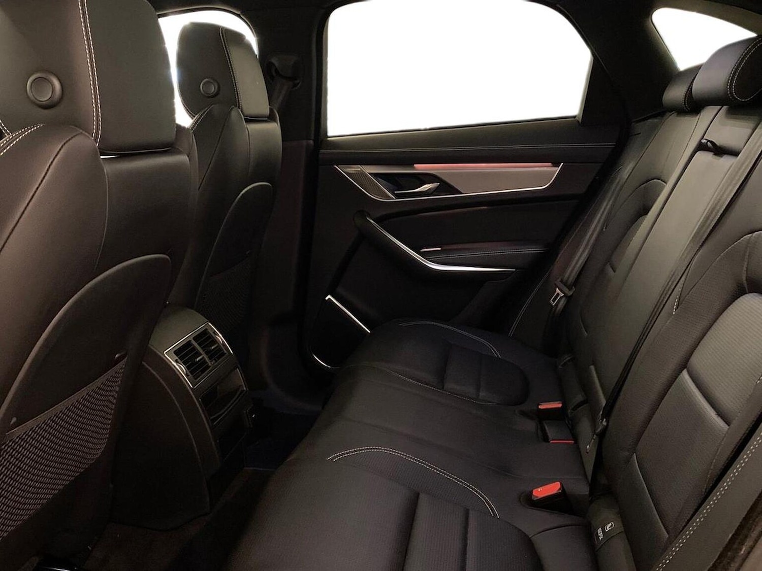Used Jaguar F-Pace 2023 for sale - 76164947: Photo 4