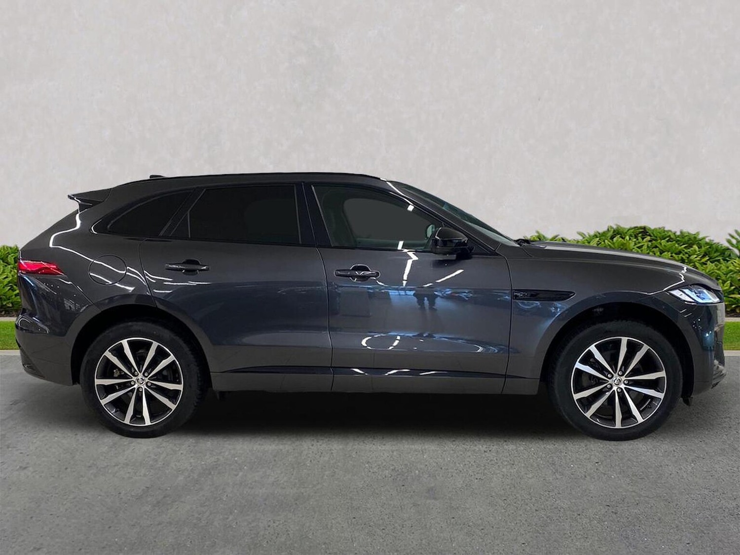 Used Jaguar F-Pace 2023 for sale - 76164947: Photo 5