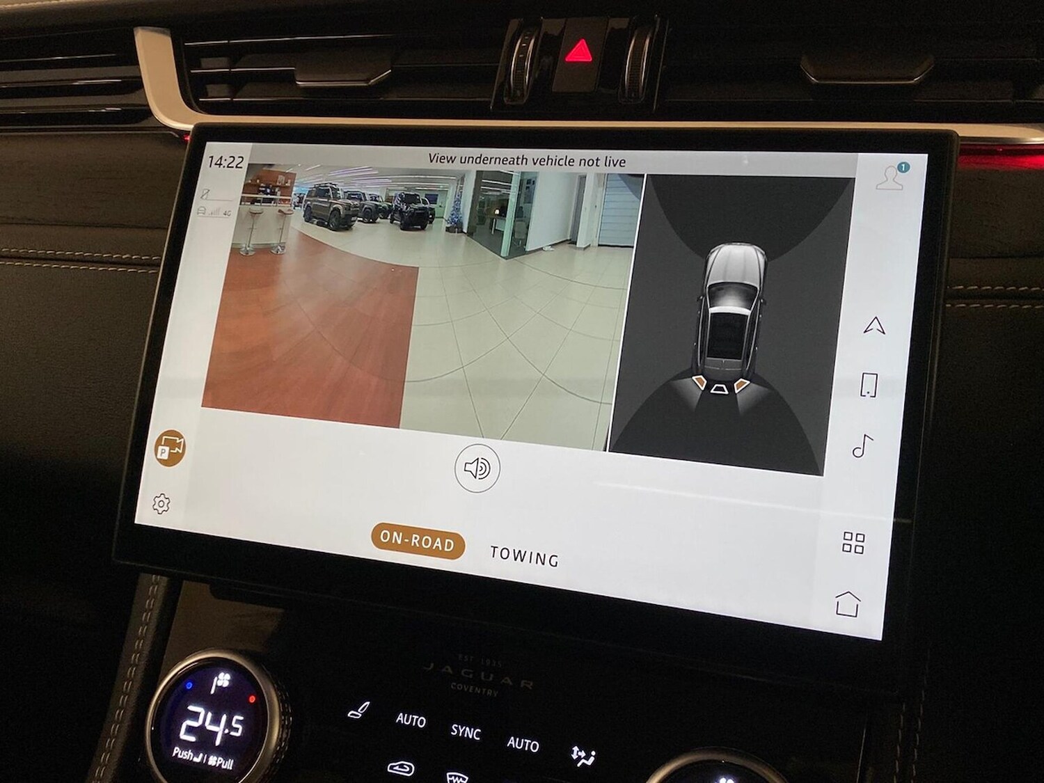 Used Jaguar F-Pace 2023 for sale - 76918983: Photo 12