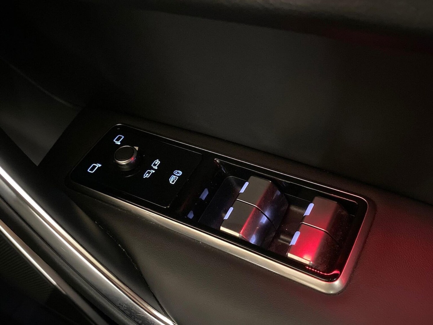 Used Jaguar F-Pace 2023 for sale - 76918983: Photo 32