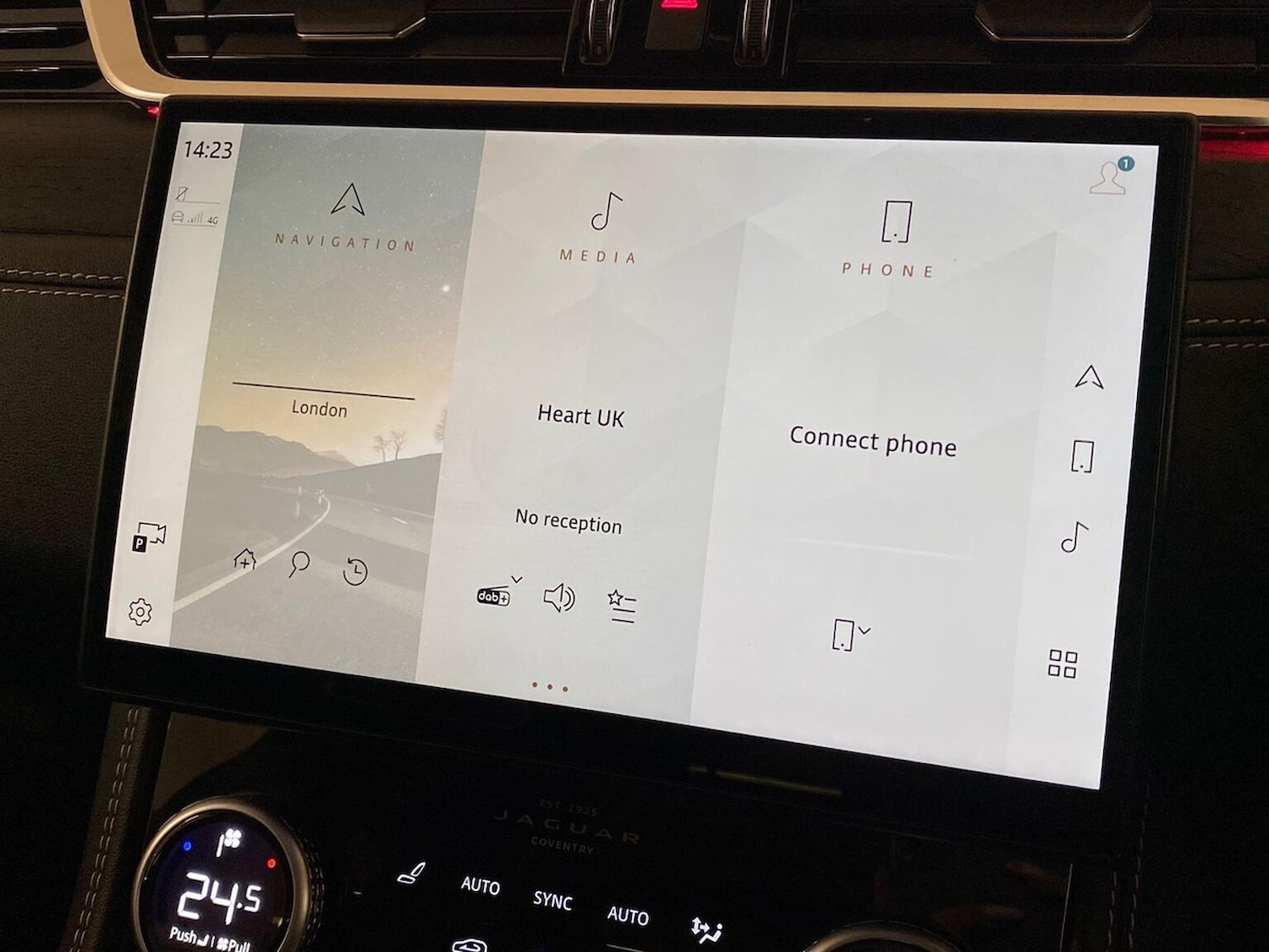 Used Jaguar F-Pace 2023 for sale - 76918983: Photo 33