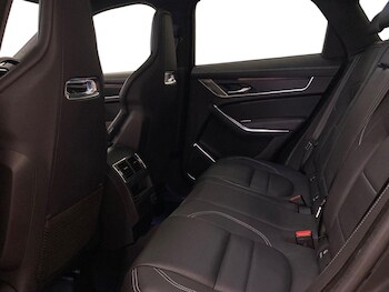 Used Jaguar F-Pace 2023 for sale - 76918983: Photo