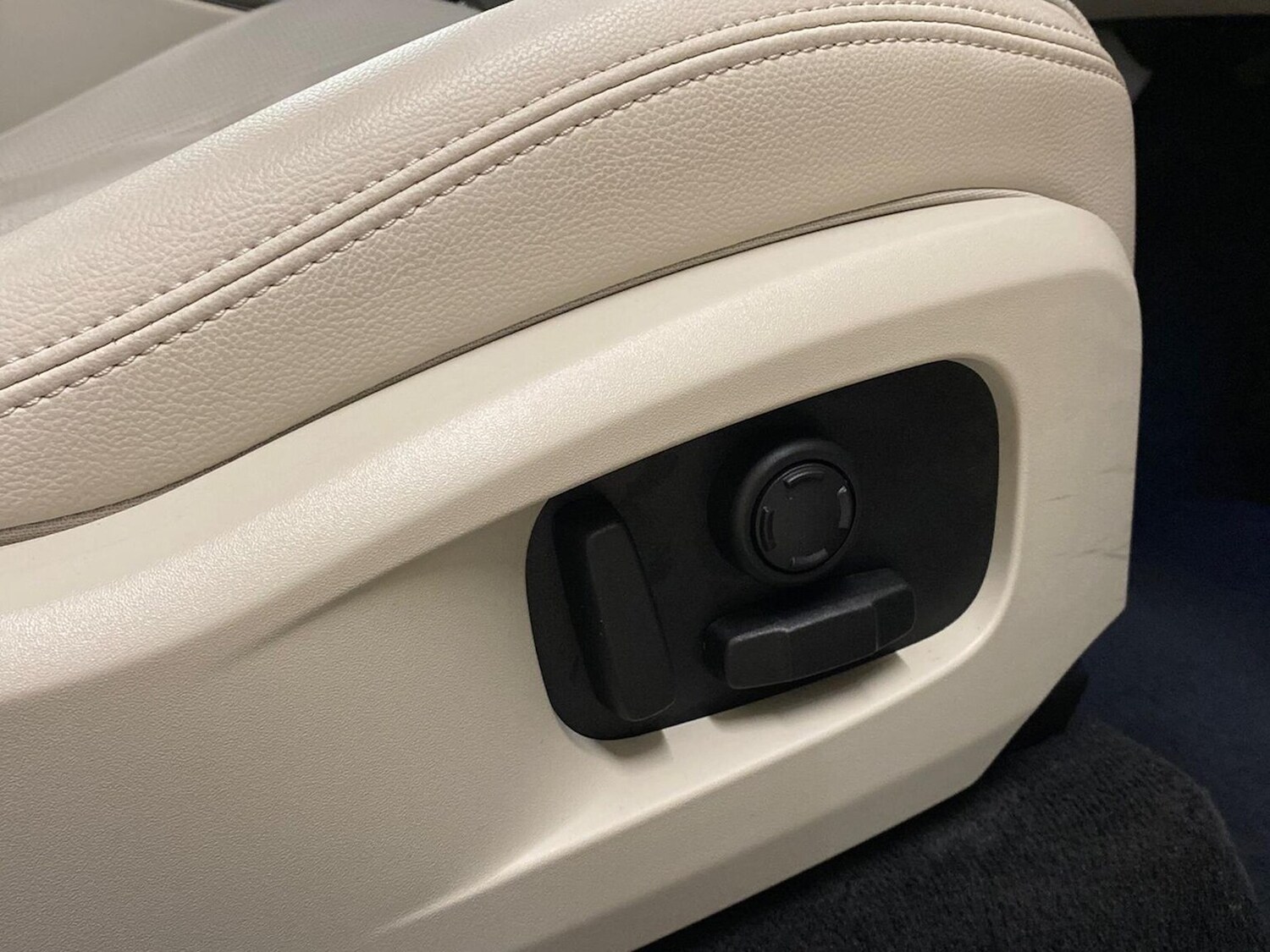 Used Jaguar F-Pace 2023 for sale - 77487597: Photo 24