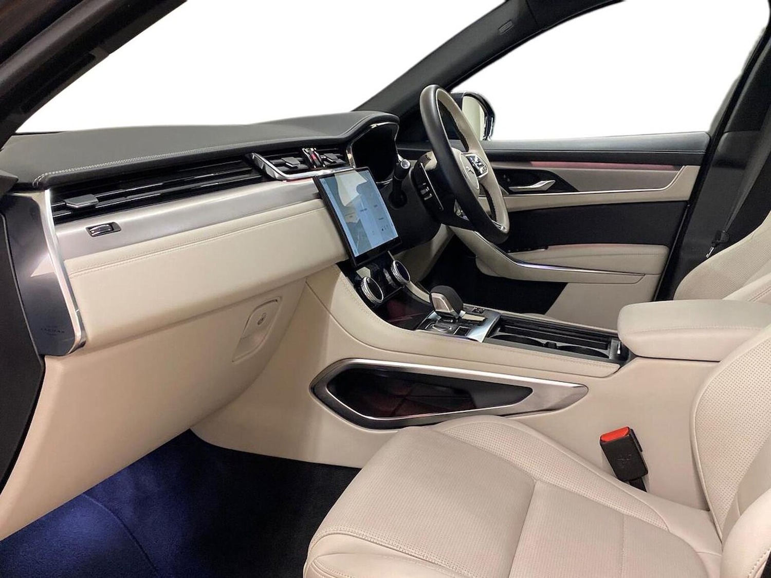 Used Jaguar F-Pace 2023 for sale - 77487597: Photo 3