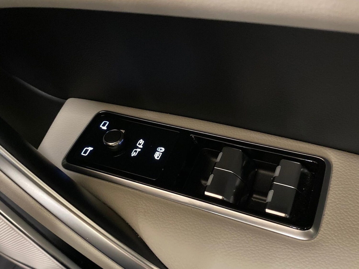 Used Jaguar F-Pace 2023 for sale - 77487597: Photo 34