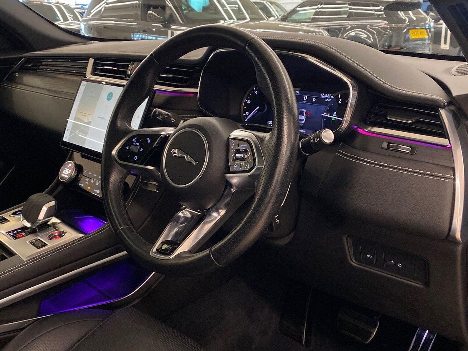 Used Jaguar F-Pace 2023 for sale - 77487638: Photo 30