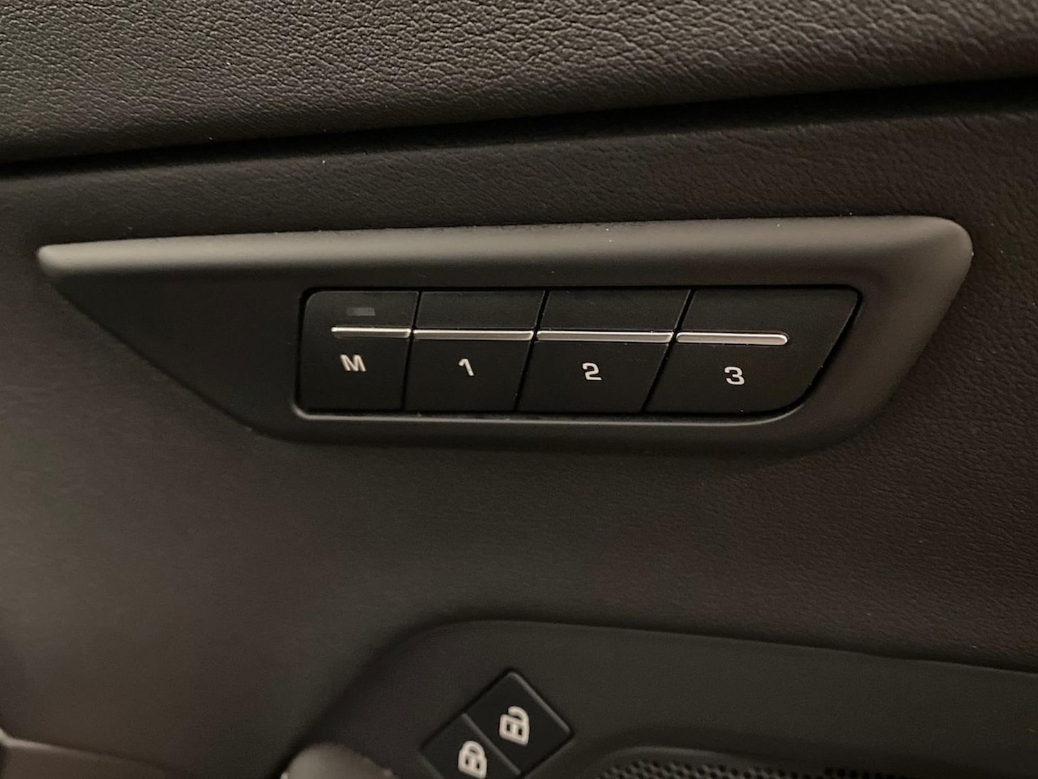 Used Jaguar E-Pace 2021 for sale - 76924621: Photo 30